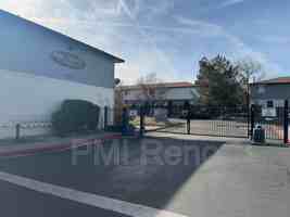 featured image of 1424 E 9th St #6