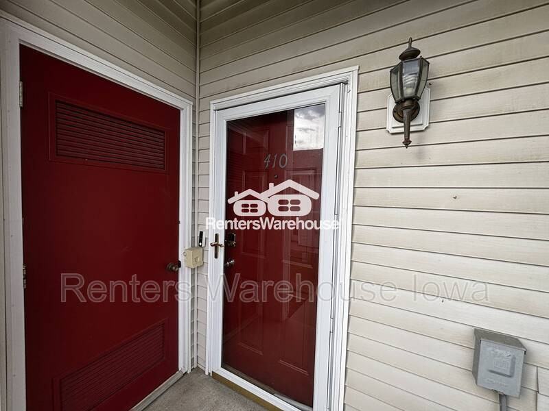 950 67th St #410 - Photo 2 of 20