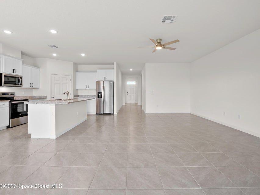 5388 Waterfall Pl - Photo 6 of 29