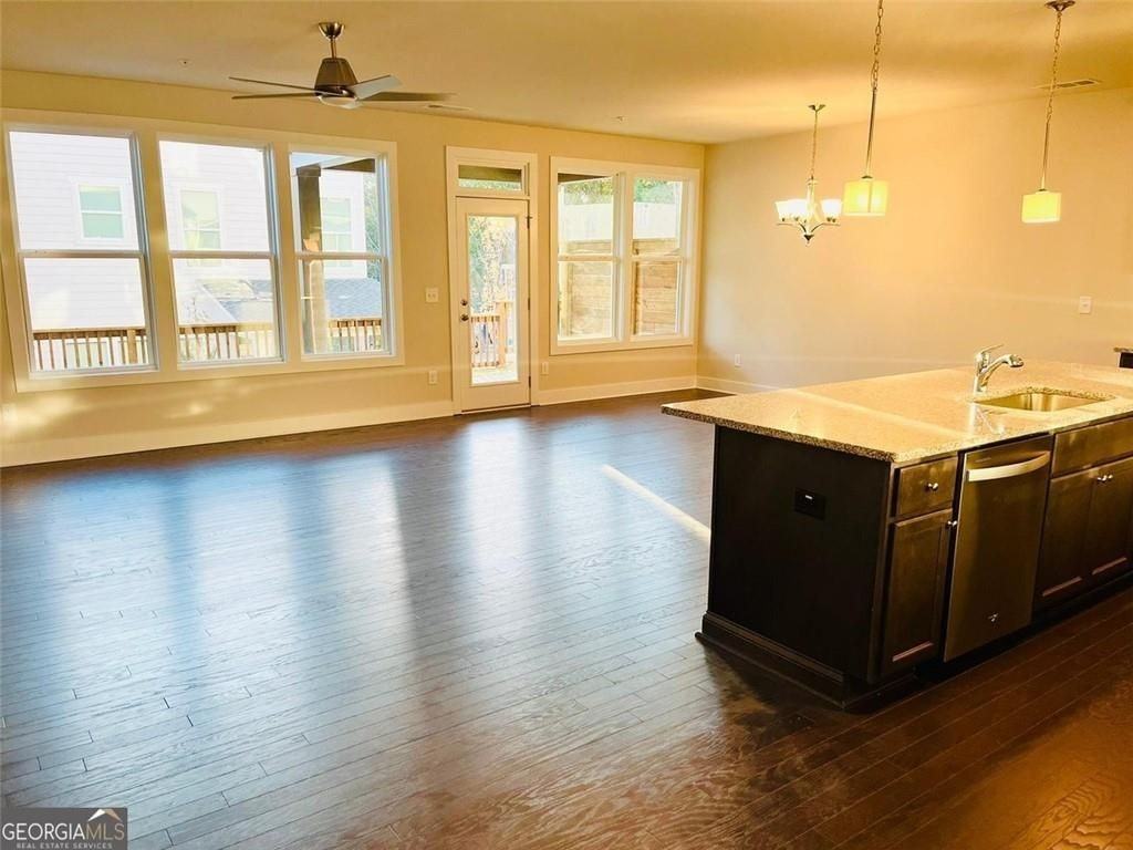 1222 Waldon Xing - Photo 2 of 24