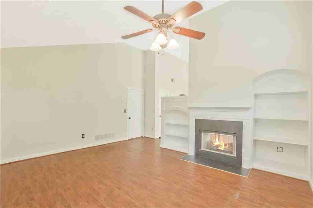 328 White Oak Way - Photo 2 of 35