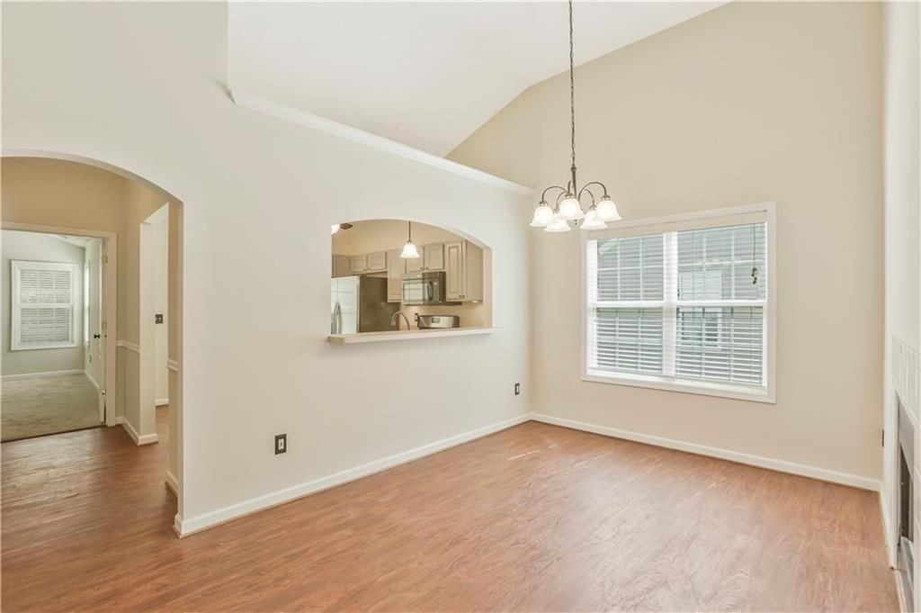 328 White Oak Way - Photo 7 of 35