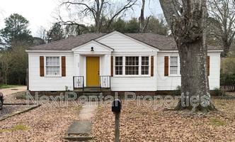 featured image of 535 Robinhood Rd