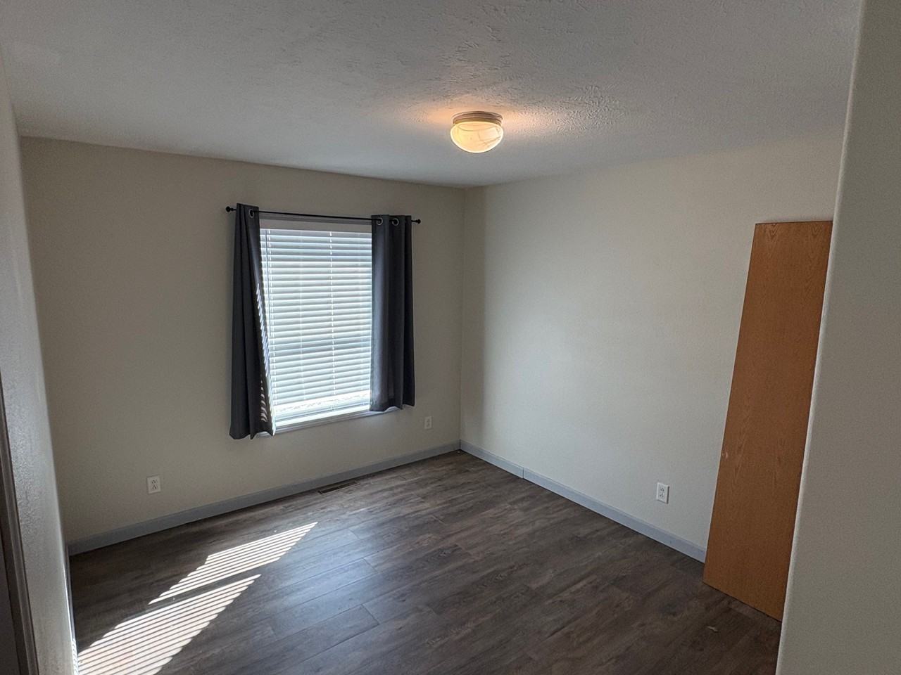 5945 124g Ave Nw - Photo 6 of 11