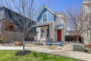 636 Sw B St - Photo 1 of 1