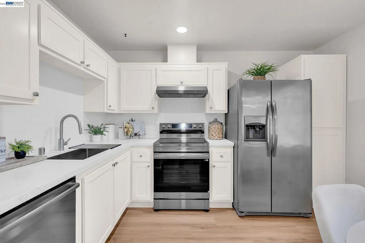 337 Chris Cmn #111 - Photo 7 of 15