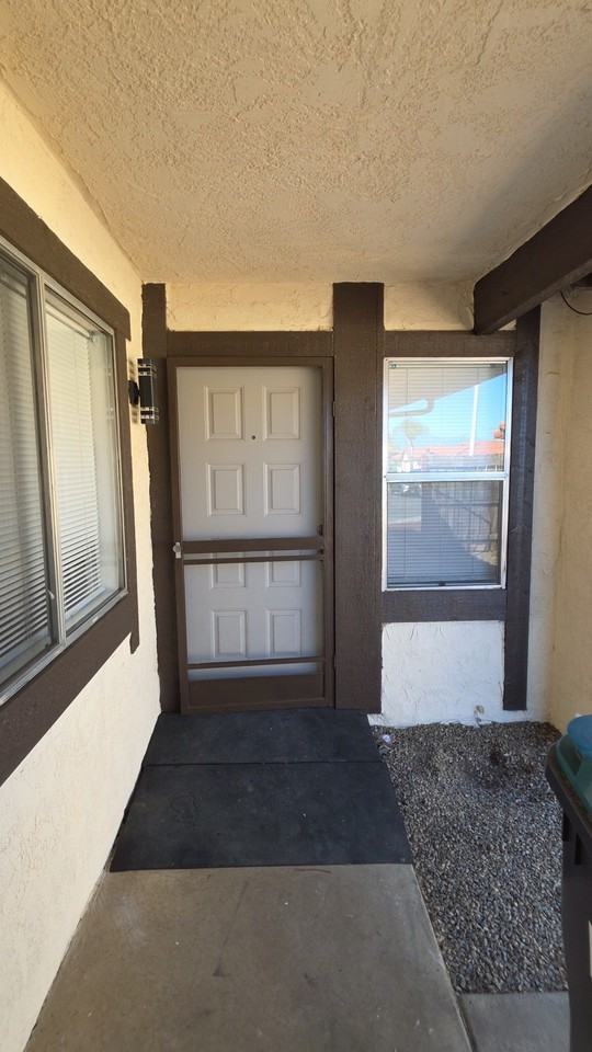 27017 Rangewood St - Photo 4 of 24