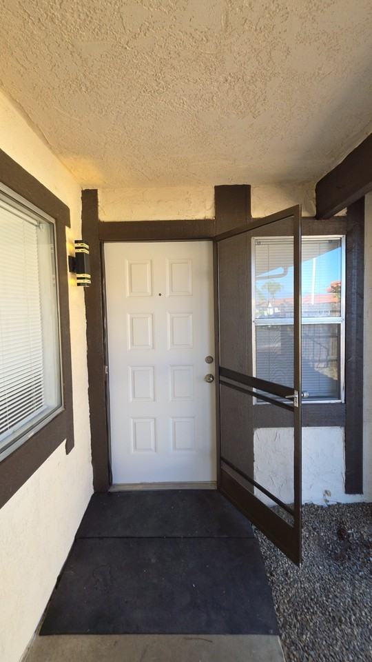 27017 Rangewood St - Photo 5 of 24