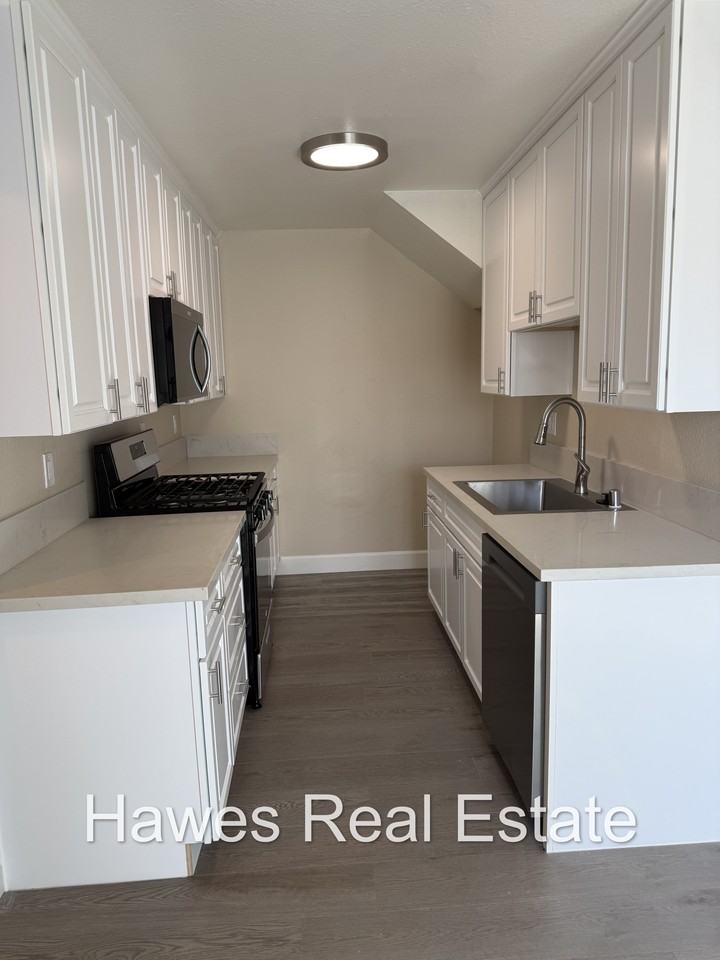 9338 Ramona Ave - Photo 6 of 21