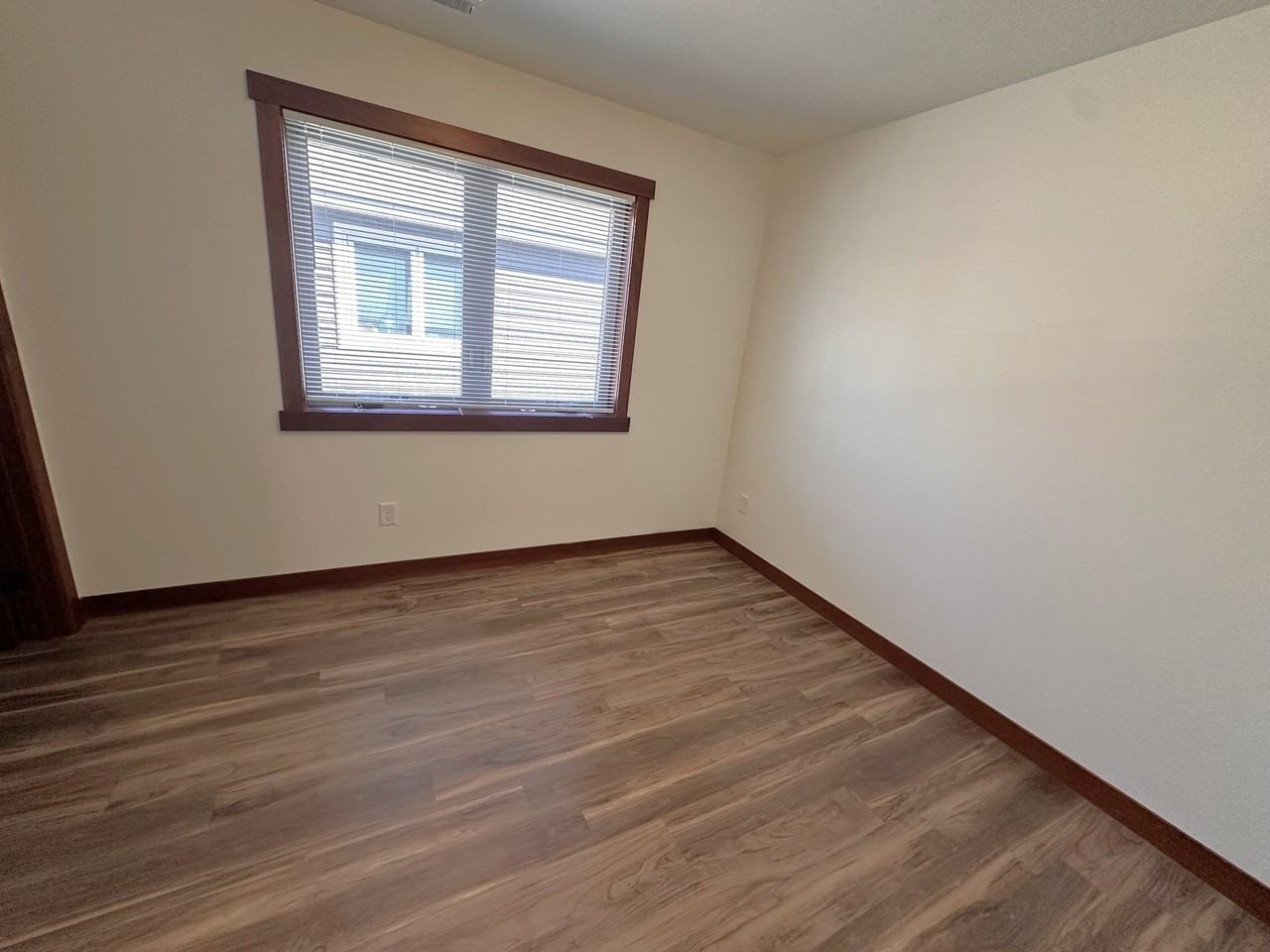 1726 Aspen Ct - Photo 7 of 17