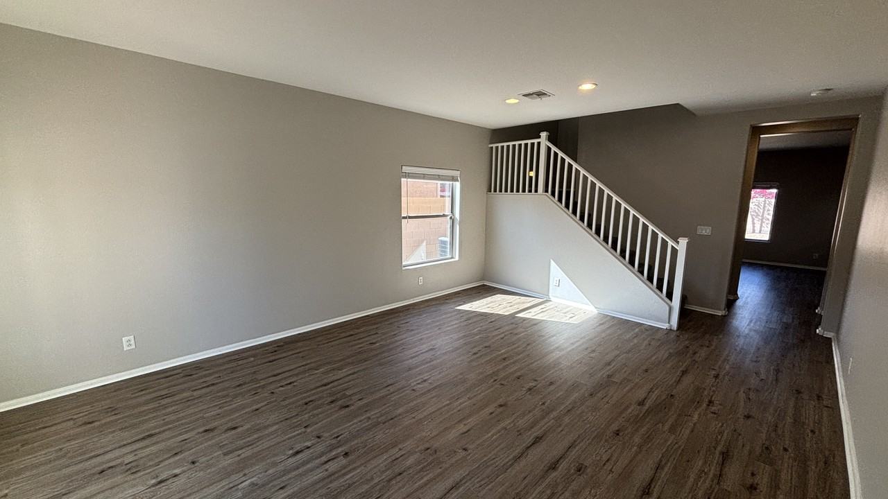 44424 W Knauss Dr - Photo 3 of 28