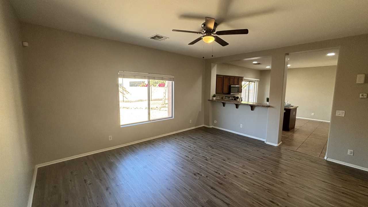 44424 W Knauss Dr - Photo 5 of 28