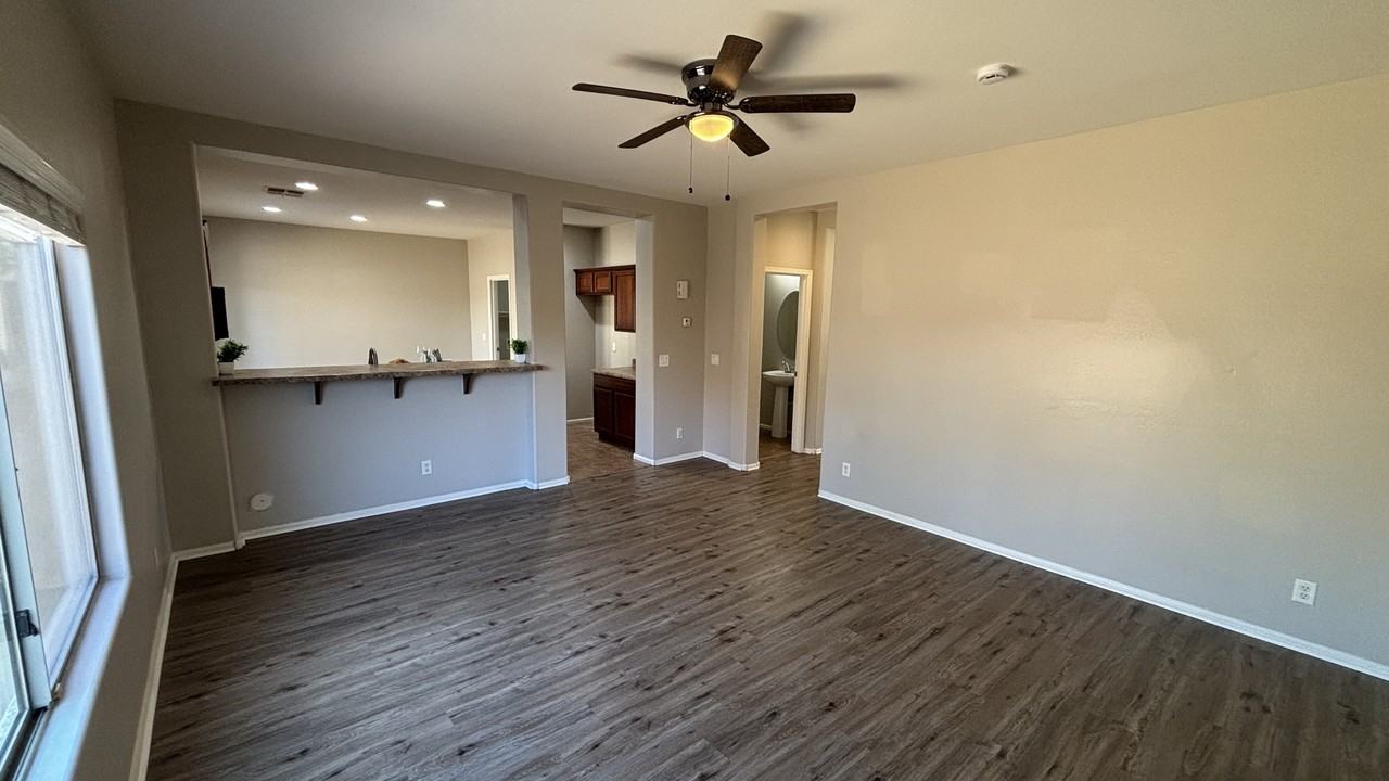 44424 W Knauss Dr - Photo 6 of 28