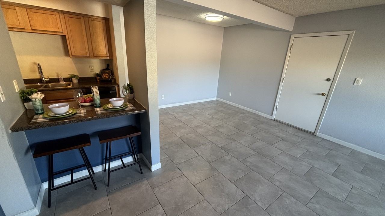 1130 E Butler Dr - Photo 4 of 17