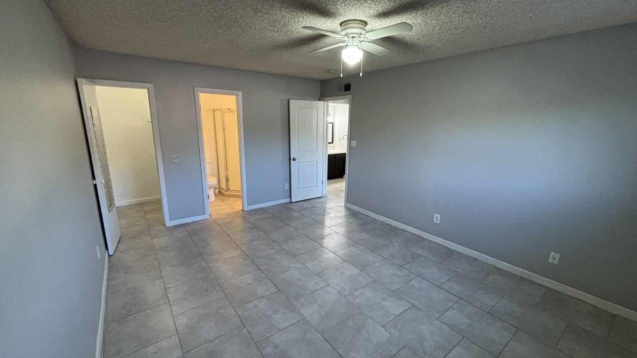 1130 E Butler Dr - Photo 7 of 17
