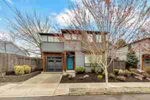 featured image of 3243 N Houghton St