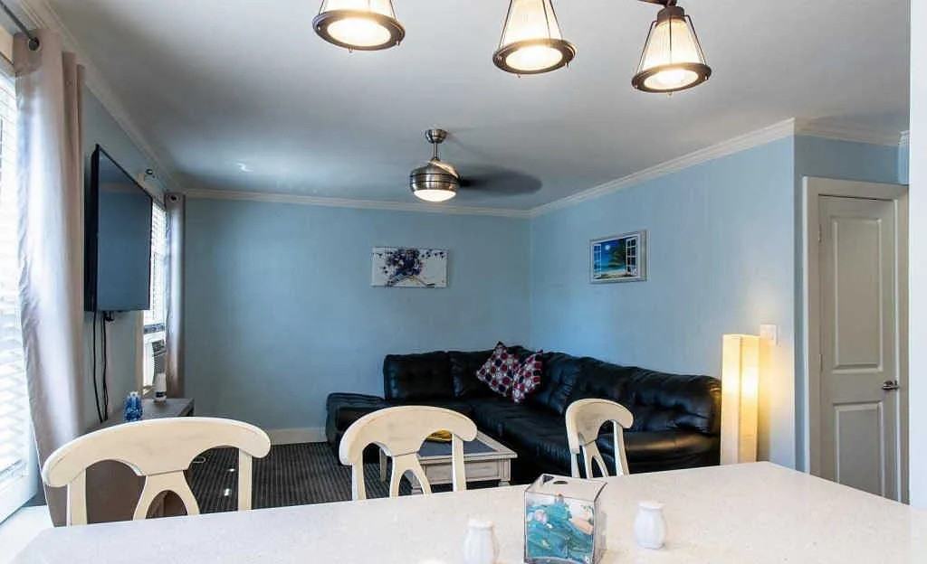 4 Edwards St - Photo 4 of 7