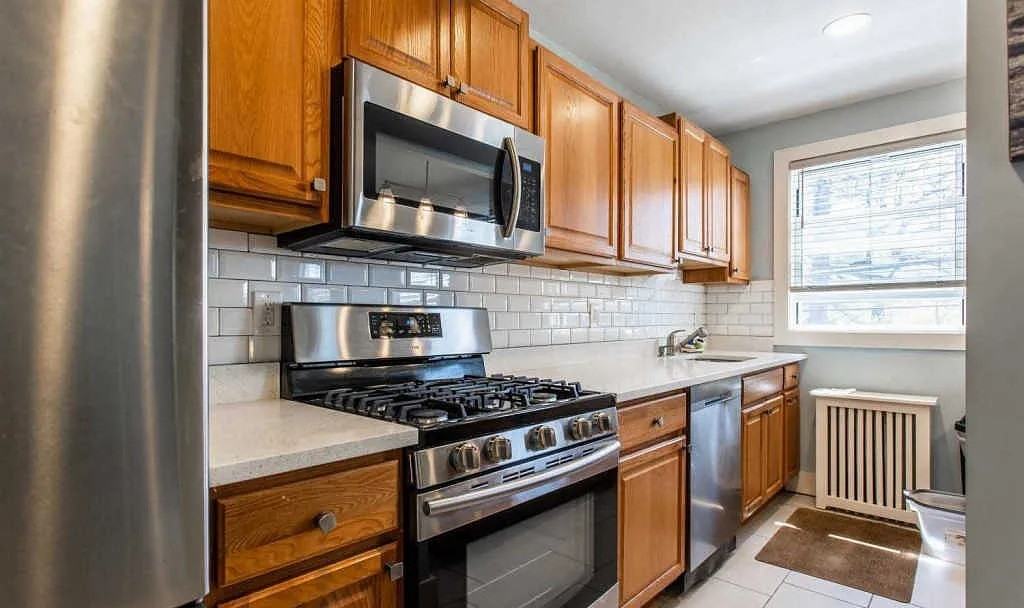 4 Edwards St - Photo 7 of 7