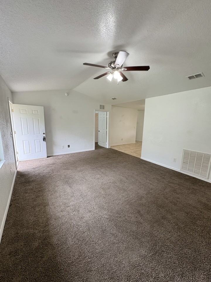 53 Hemlock Radial Loop - Photo 3 of 19