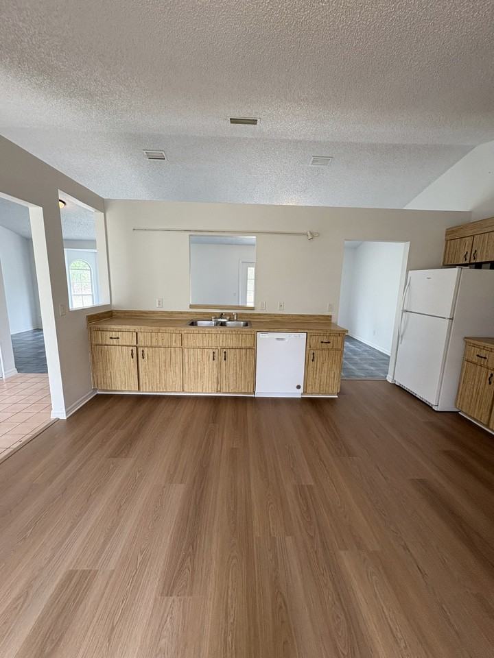 28 Oak Run - Photo 6 of 25