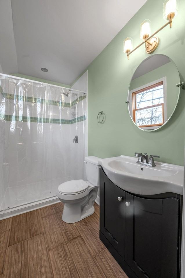 338 Dudley Rd - Photo 4 of 32