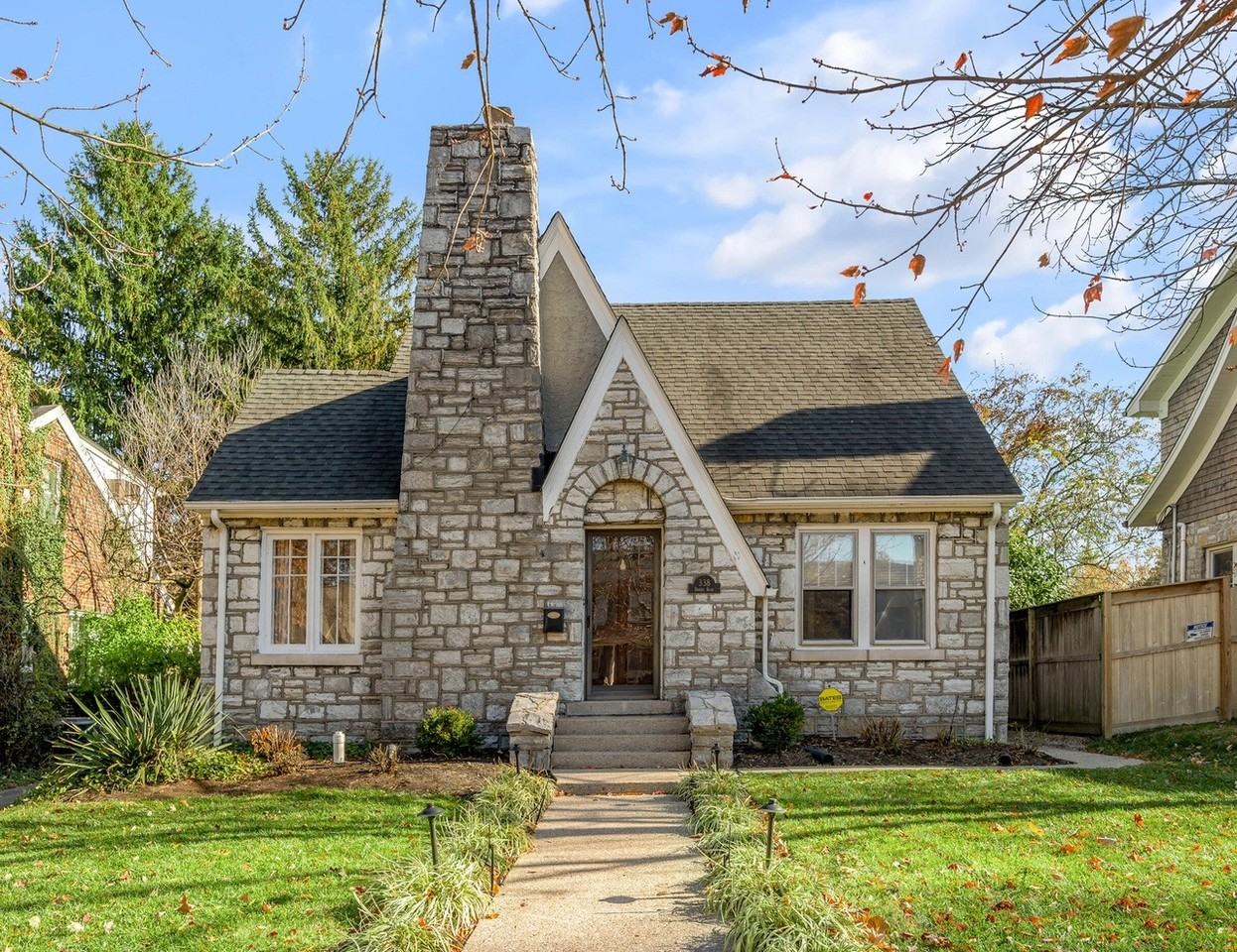 338 Dudley Rd - Photo 6 of 32