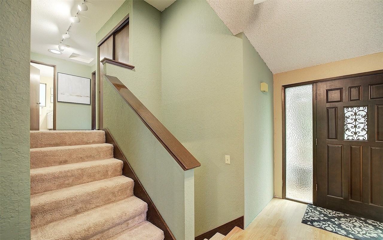 22710 2nd Ave Se - Photo 5 of 29