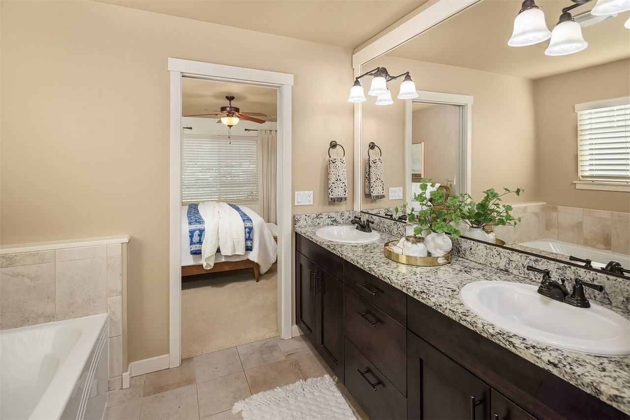 27925 154th Ave Se - Photo 2 of 25