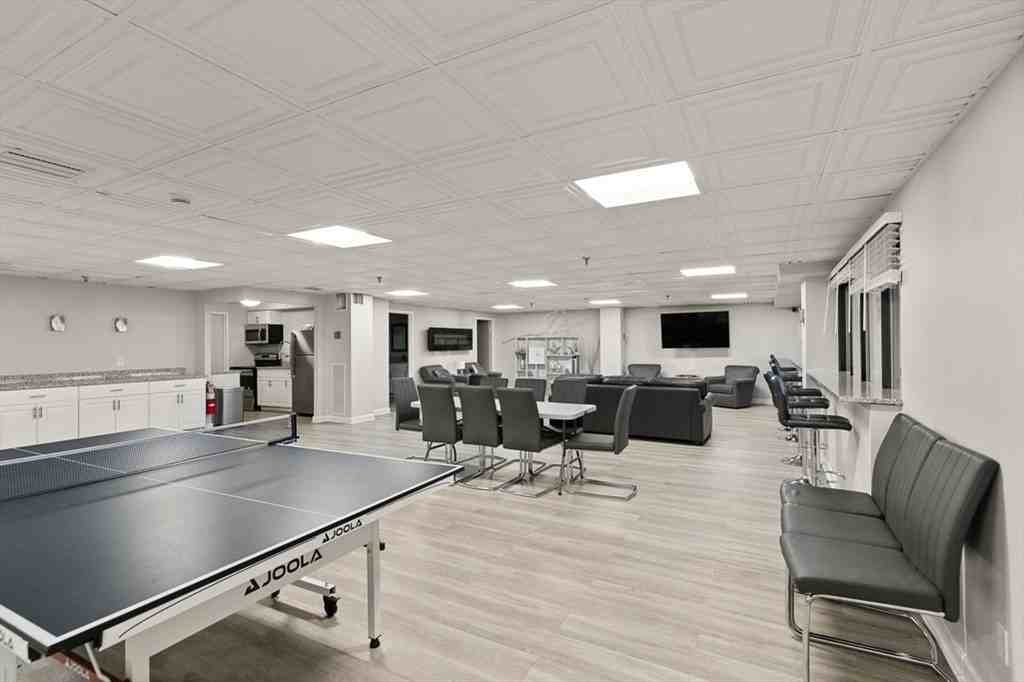 376 Ocean Ave #314 - Photo 3 of 25