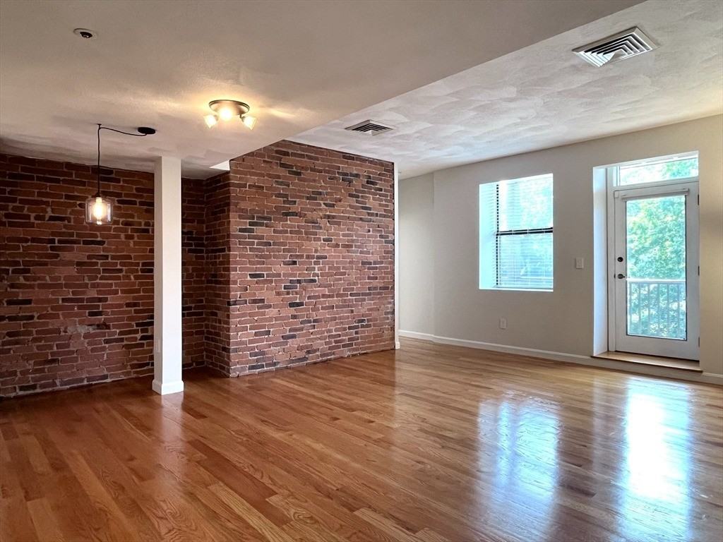 155 Kendrick Ave #36 - Photo 2 of 16