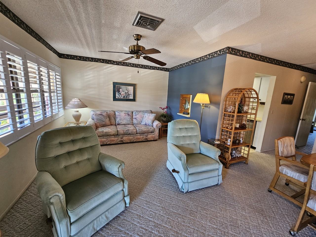 6 Quails Run Blvd #9 - Photo 3 of 19