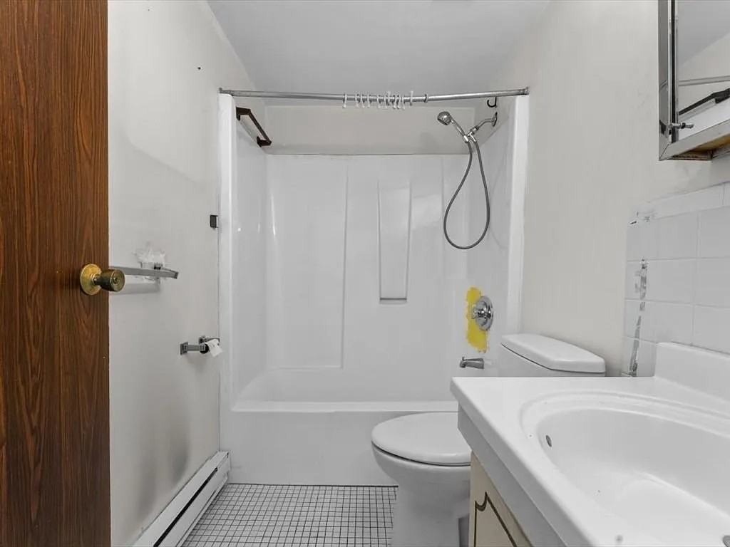 2353 Massachusetts Ave - Photo 5 of 7