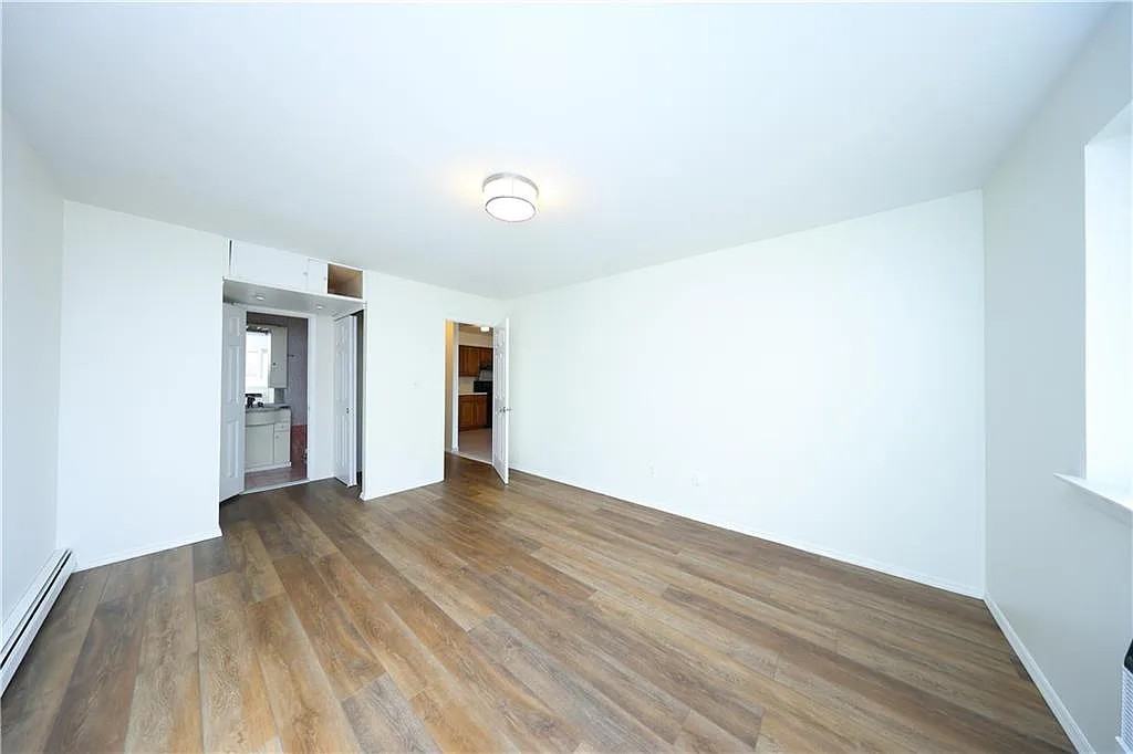 1856 E 13th St - Photo 4 of 12