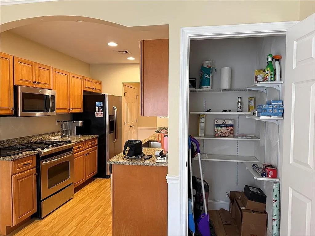 70 Turner St - Photo 4 of 8