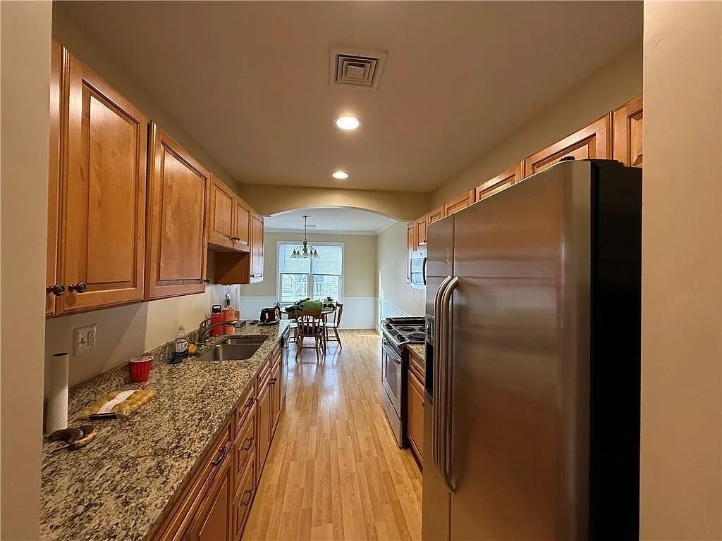 70 Turner St - Photo 7 of 8