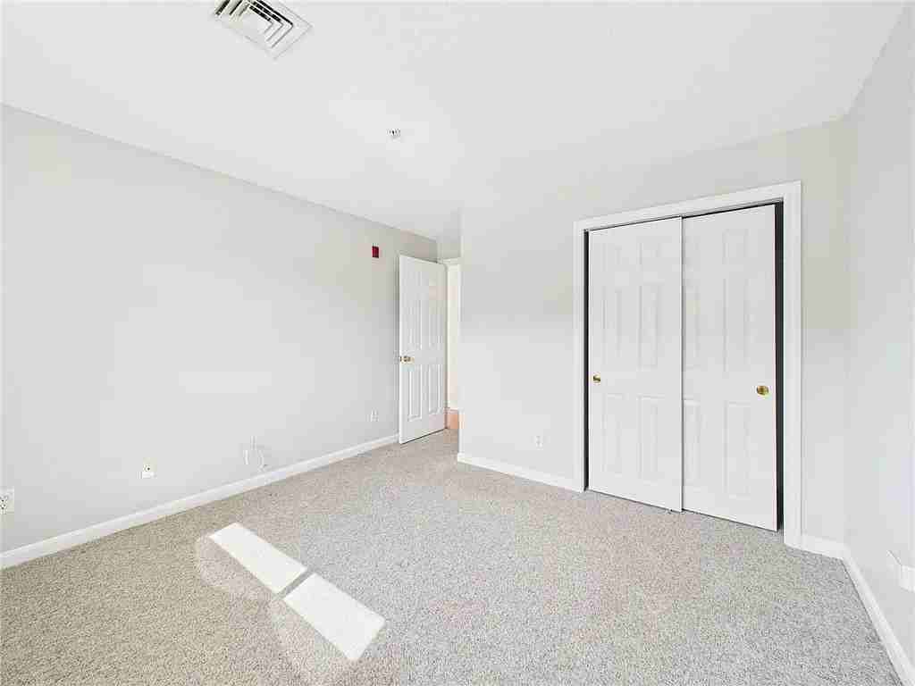 25 Devereux St - Photo 2 of 11