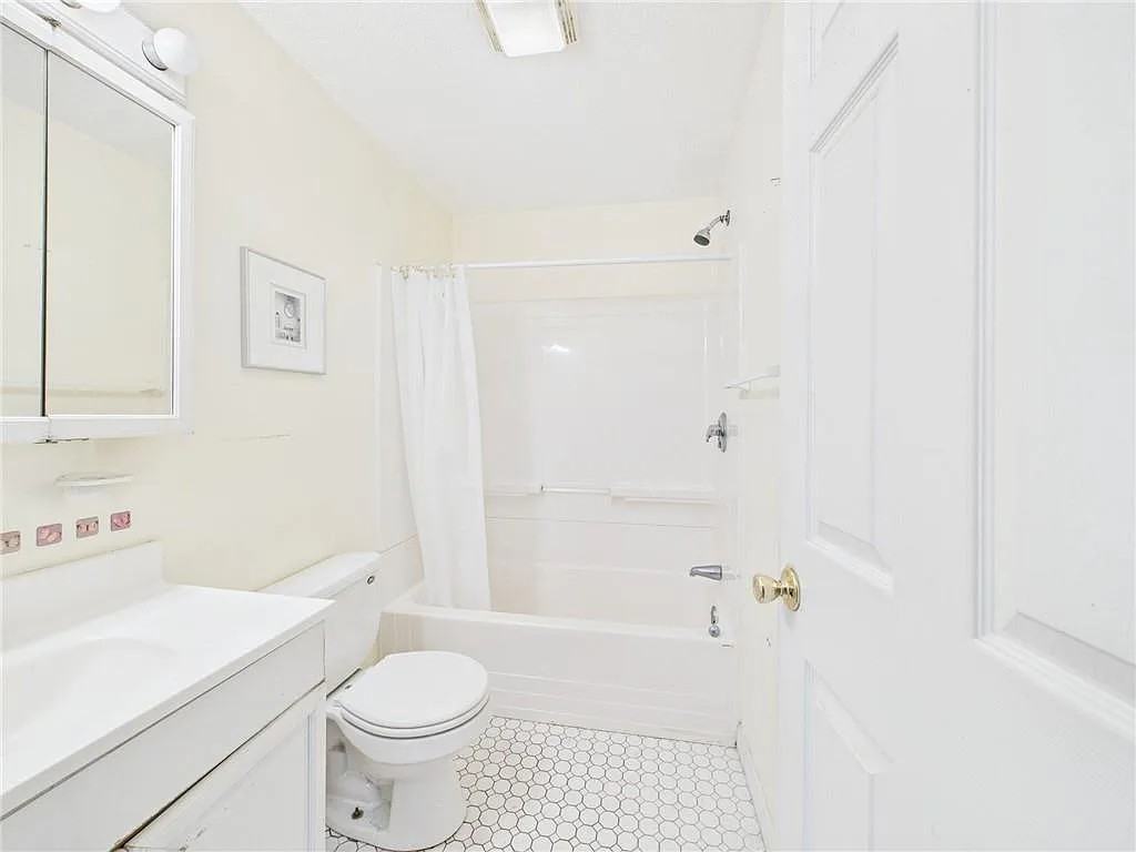 25 Devereux St - Photo 4 of 11