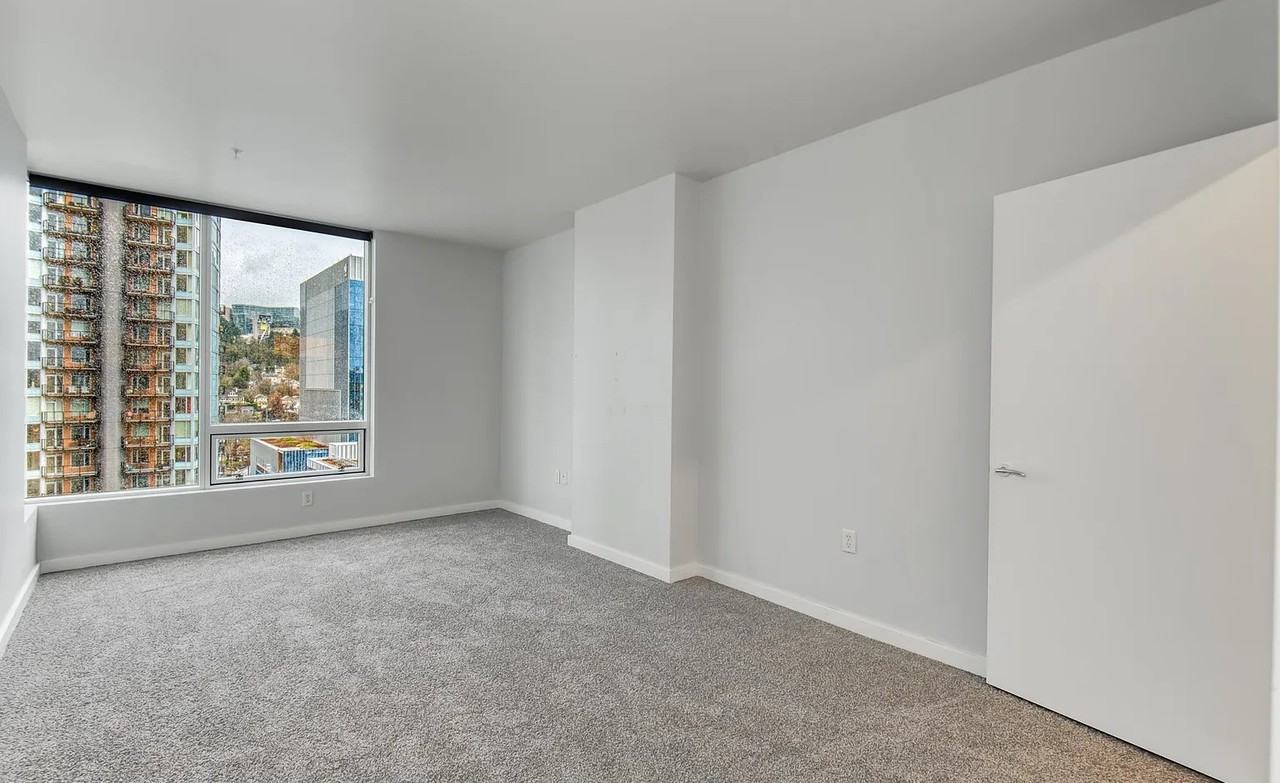 836 S Curry St - Photo 2 of 8