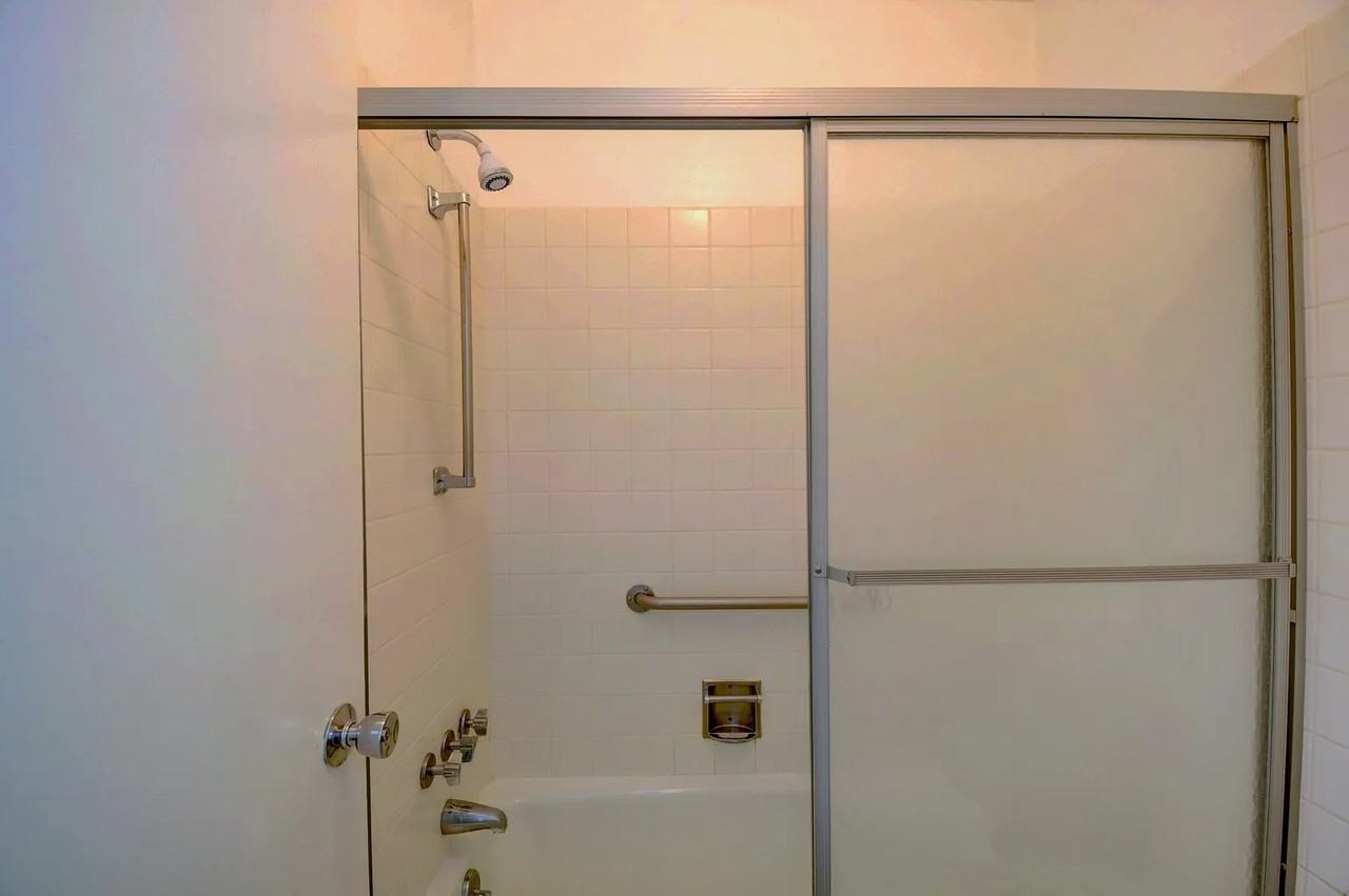 1601 Pennsylvania St Ne - Photo 7 of 7