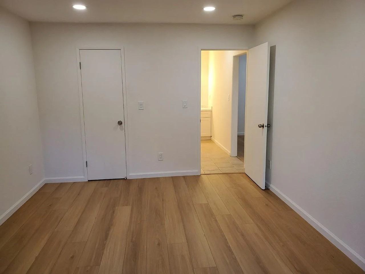 281 Tradewinds Dr - Photo 5 of 8