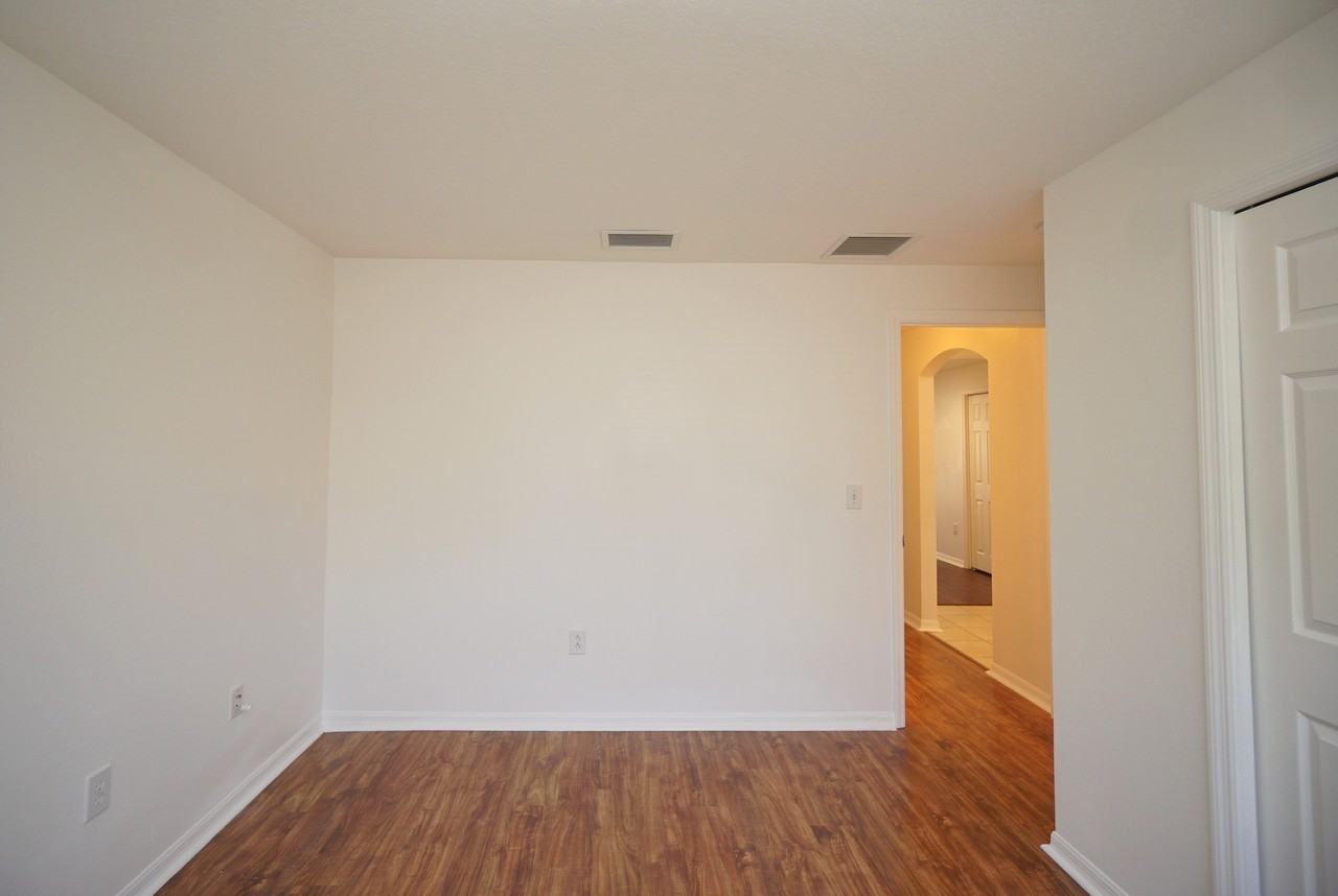 5933 Desert Peace Ave - Photo 6 of 25