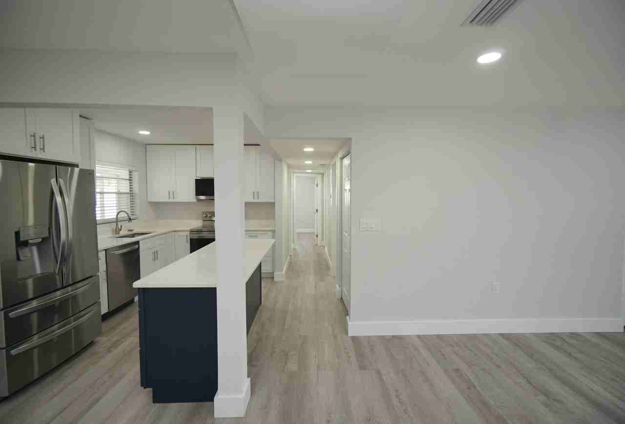 3617 S Gardenia Ave - Photo 6 of 26