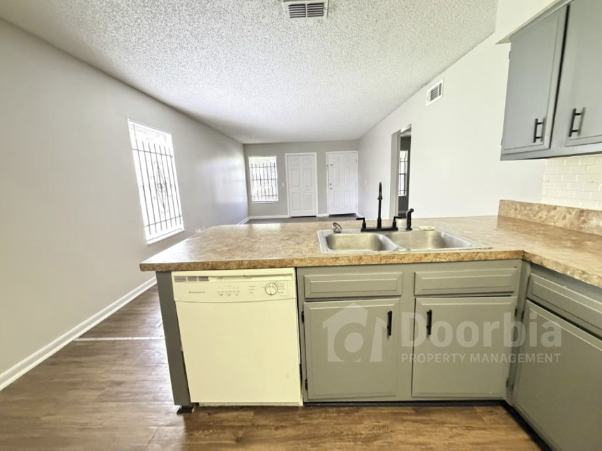3696 Morton St #2 - Photo 5 of 12