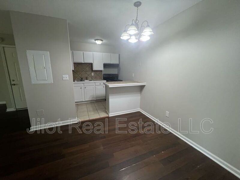 2711 Fairlee Dr #A3 - Photo 5 of 13