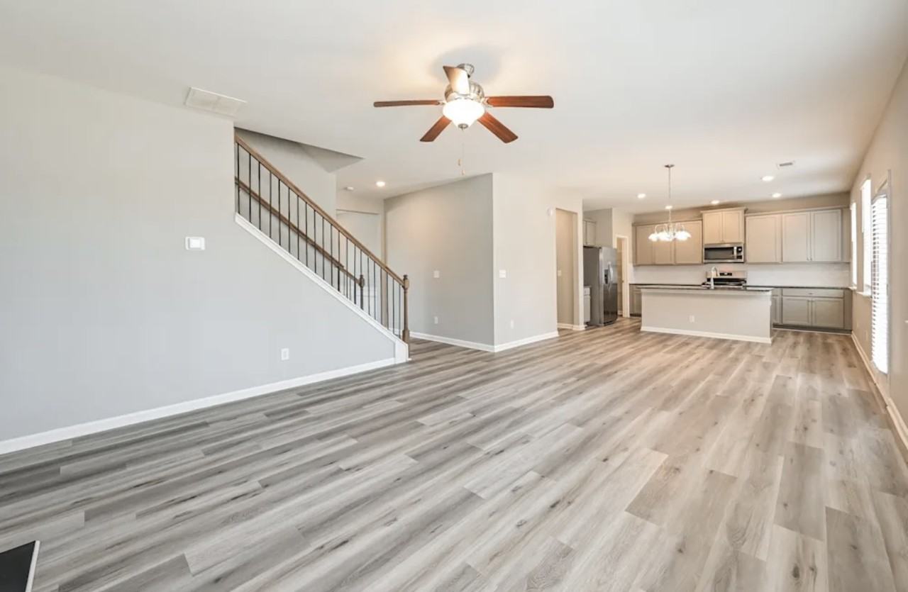 4293 Woodsley Pl - Photo 2 of 9