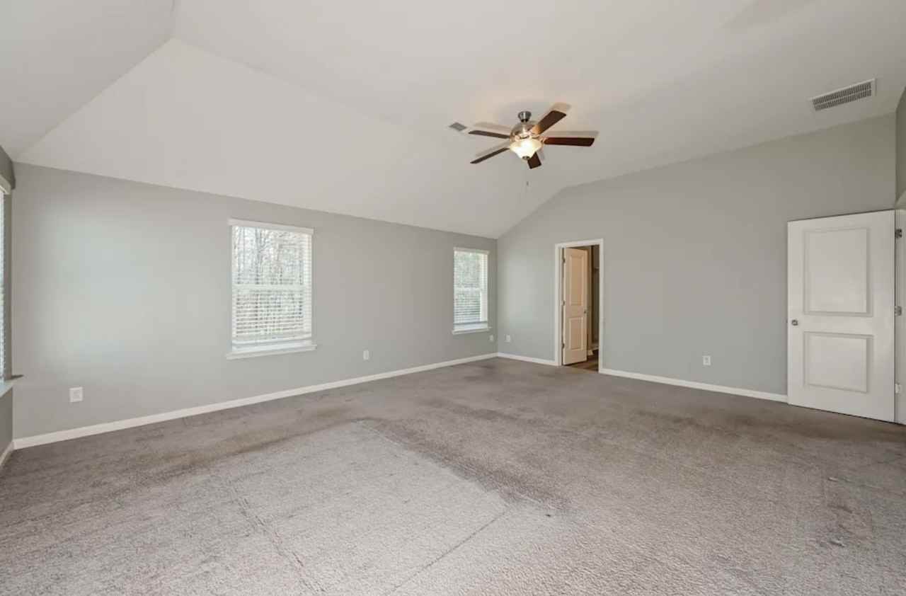 4293 Woodsley Pl - Photo 6 of 9