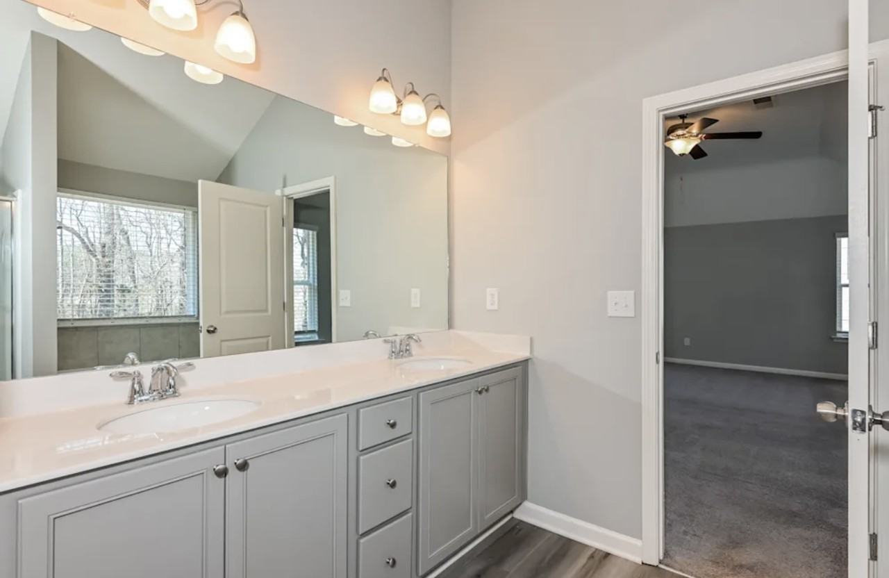 4293 Woodsley Pl - Photo 7 of 9