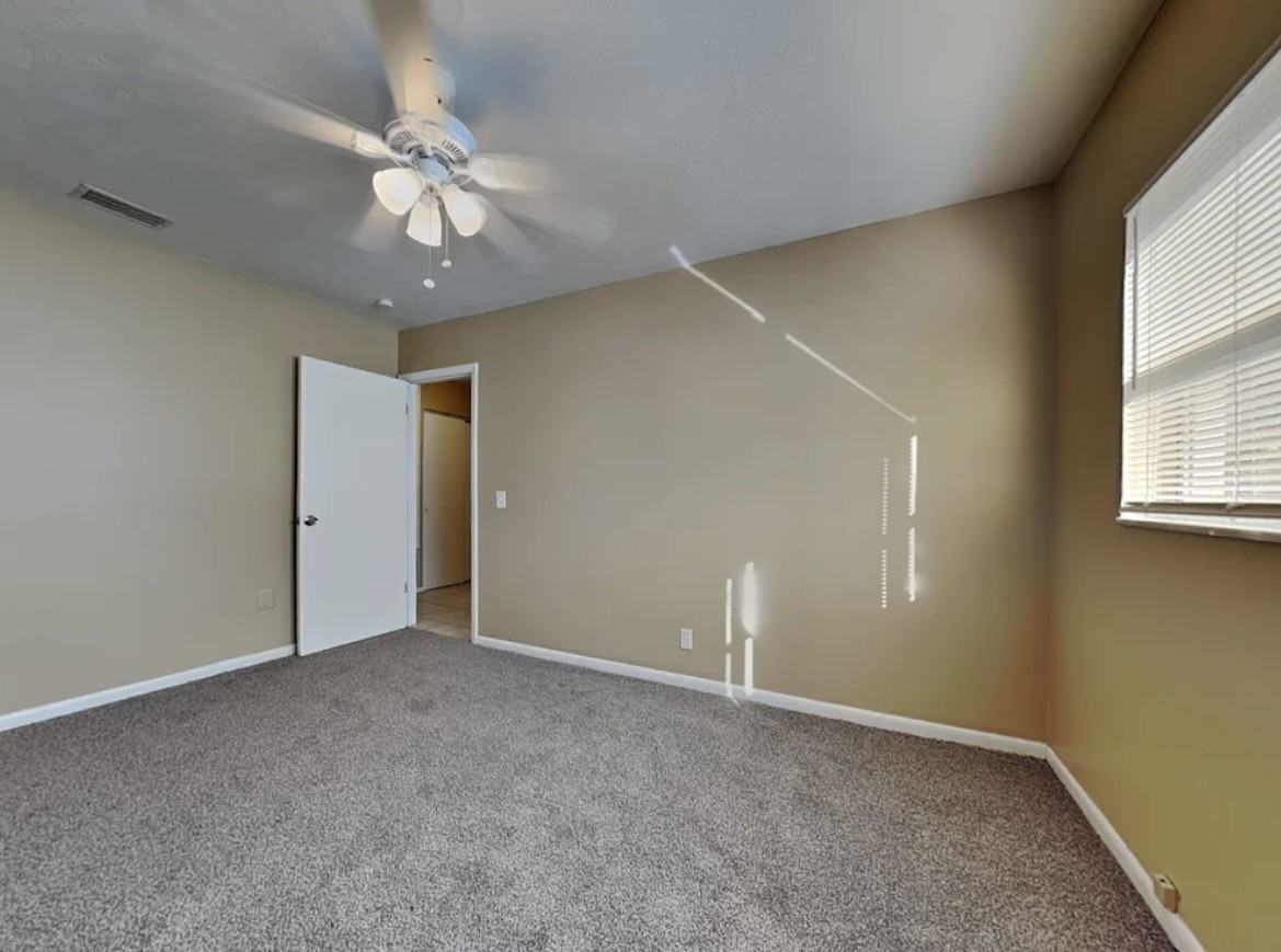 12717 Sebring Blvd - Photo 7 of 10