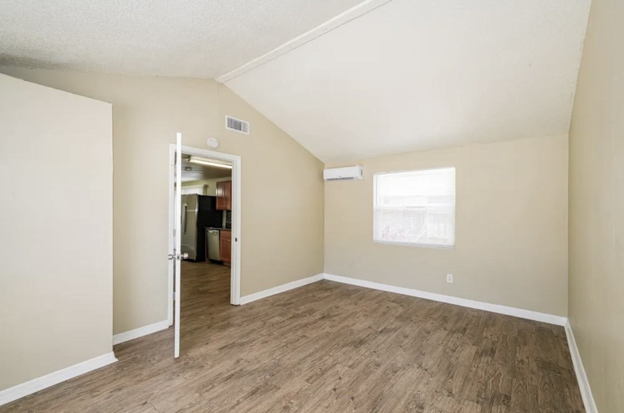 6406 Regatta Ct - Photo 3 of 10