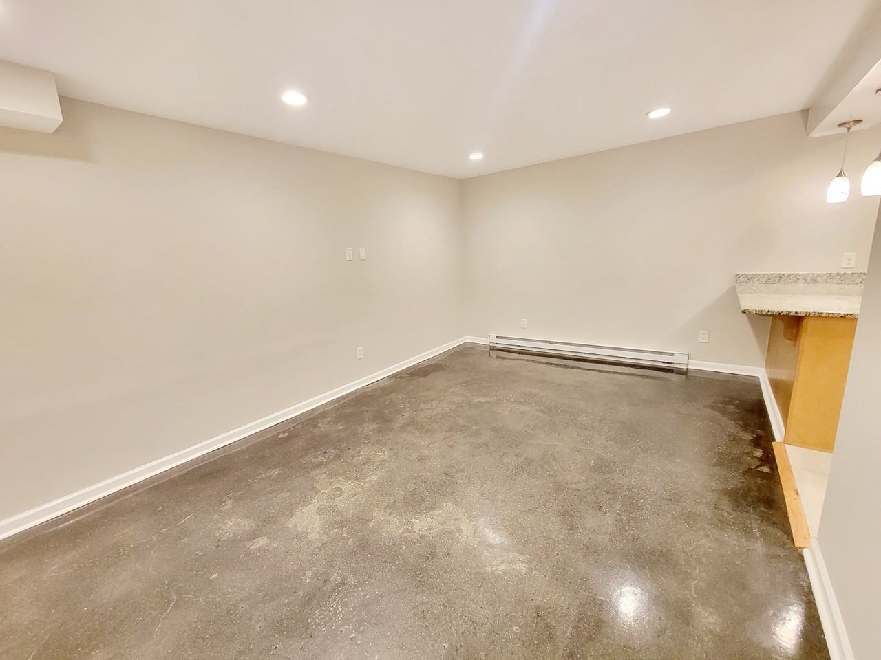 1422 Scales St #A - Photo 6 of 28